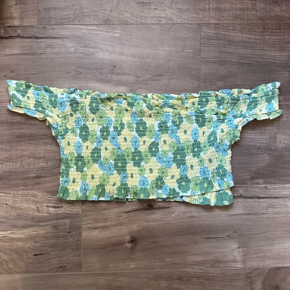 Floral Off-Shoulder Crop Top in Green and Yellow Breathable Stretchy